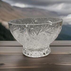 Etched Star of David Heavy Crystal Bowl Pinwheel Design 4" Tall 6" Diameter EUC